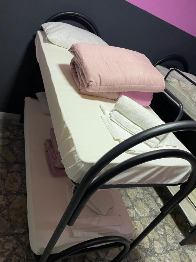 Alexander Hostel Napoli Ngoại thất bức ảnh