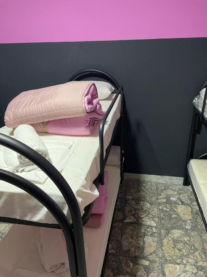 Alexander Hostel Napoli Ngoại thất bức ảnh