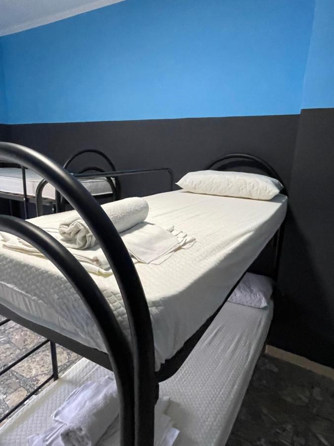 Alexander Hostel Napoli Ngoại thất bức ảnh
